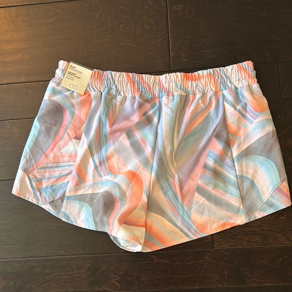 CALIA by Carrie underwood run shorts Stylish Women's Multicolor Shorts NWT M - Picture 6 of 8